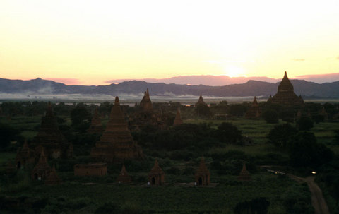 Myanmar---Bagan-sunset.jpg