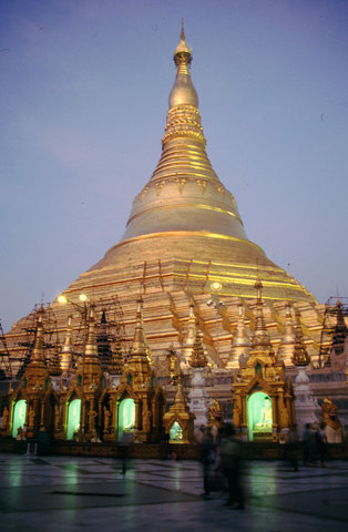 Myanmar---Shwedagon.jpg